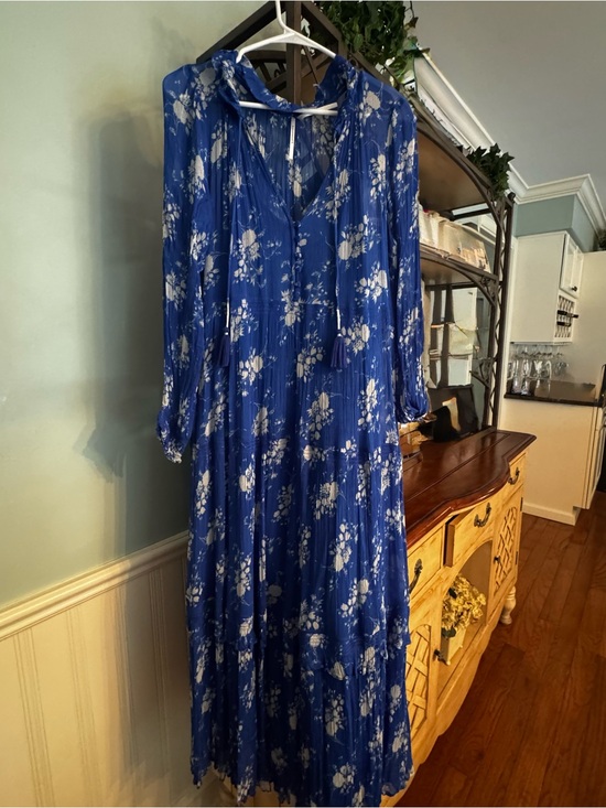 Anthropologie Dresses & Skirts - Anthropologie Marais Maxi Dress Long Sleeves Size Medium Worn One Time Like New